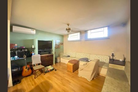 Casa à venda com 4 quartos, 220m² em Bosque, Campinas