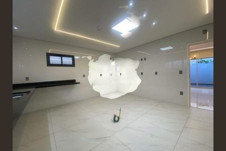 Casa à venda com 4 quartos, 270m² em Cidade Universitária, Campinas