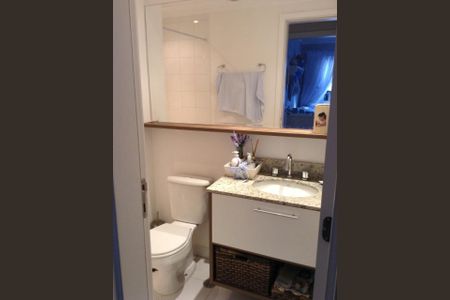 BANHEIRO de apartamento à venda com 2 quartos, 62m² em Vila Graciosa, São Paulo