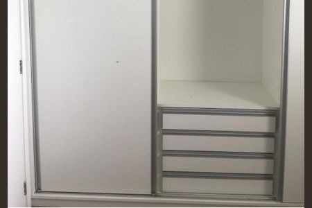 Armário quarto de apartamento para alugar com 1 quarto, 46m² em Jardim Santo Amaro, São Paulo