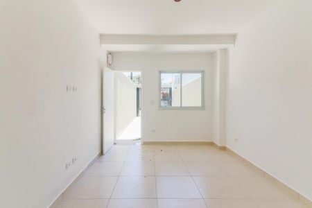 Sala de casa à venda com 2 quartos, 80m² em Jardim Sarah, São Paulo