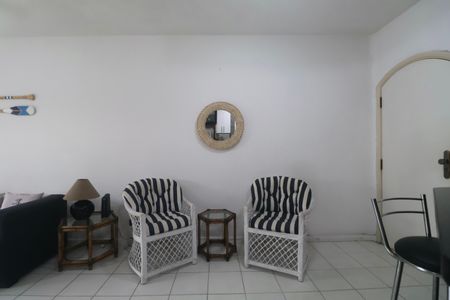 Sala de apartamento para alugar com 3 quartos, 75m² em Jardim Ana Maria, Guarujá