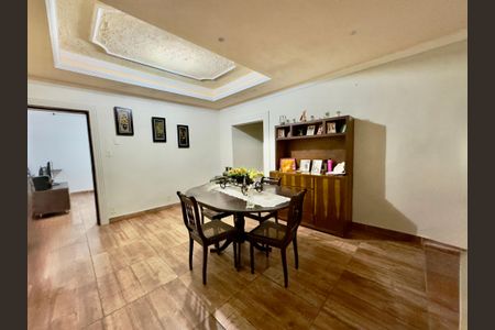 Sala de casa à venda com 3 quartos, 240m² em Tropical, Contagem