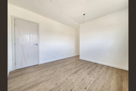 Sala de apartamento à venda com 2 quartos, 110m² em Vila Amaral, Belo Horizonte