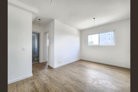 Sala de apartamento à venda com 2 quartos, 56m² em Vila Amaral, Belo Horizonte
