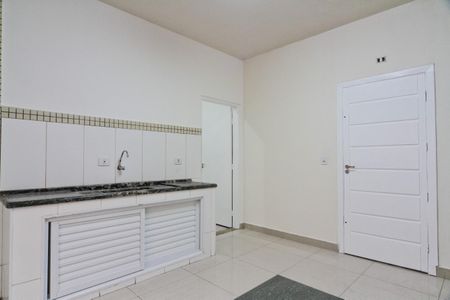 Sala/Cozinha de casa para alugar com 2 quartos, 50m² em Jardim Santa Monica, São Paulo
