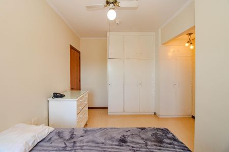 Suíte de apartamento para alugar com 1 quarto, 53m² em Independência, Porto Alegre