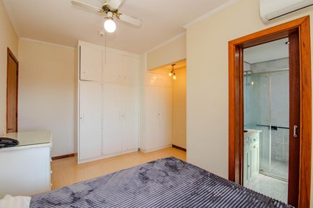 Suíte de apartamento para alugar com 1 quarto, 53m² em Independência, Porto Alegre