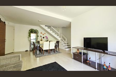 Sala de casa de condomínio à venda com 3 quartos, 96m² em Usina Piratininga, São Paulo