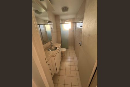 Banheiro de apartamento à venda com 2 quartos, 55m² em Vila Primavera, São Paulo