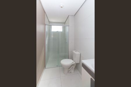 Banheiro de apartamento para alugar com 1 quarto, 49m² em Bom Jesus, Porto Alegre