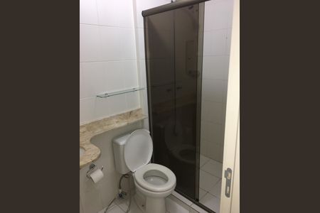 Banheiro de apartamento para alugar com 2 quartos, 72m² em Jardim Carvalho, Porto Alegre