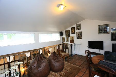 Sala de casa à venda com 3 quartos, 296m² em Jardim Vitoria Regia (zona Oeste), São Paulo