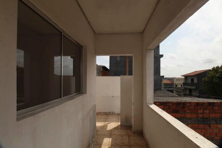 Sacada da Sala de casa para alugar com 2 quartos, 100m² em Jardim Santa Teresinha, São Paulo