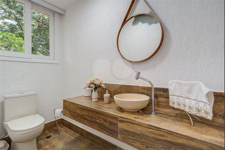 Casa à venda com 6 quartos, 456m² em Jardim dos Estados, São Paulo