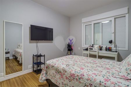 Casa à venda com 6 quartos, 456m² em Jardim dos Estados, São Paulo