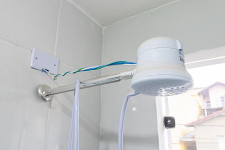 Banheiro de kitnet/studio para alugar com 1 quarto, 40m² em Vila São Jorge, Barueri