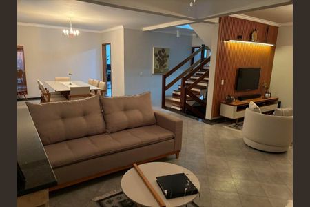 Casa de Condomínio à venda com 7 quartos, 290m² em Parque dos Principes, São Paulo