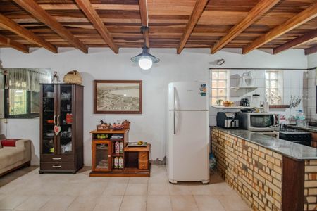 Sala - Casa Principal de casa para alugar com 3 quartos, 500m² em Bom Jesus, Porto Alegre