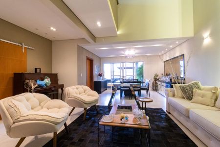 Sala de casa de condomínio à venda com 4 quartos, 300m² em Loteamento Caminhos de San Conrado (sousas), Campinas