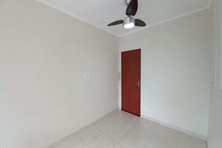 Sala de apartamento à venda com 3 quartos, 74m² em Jardim das Bandeiras, Campinas