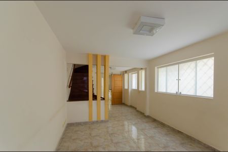 Sala de casa à venda com 2 quartos, 122m² em Jardim da Gloria, São Paulo