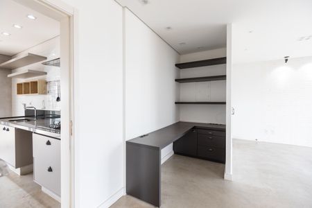 Sala de apartamento à venda com 3 quartos, 173m² em Vila Itapura, Campinas