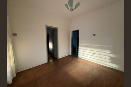 Sala de casa à venda com 3 quartos, 210m² em Santo André, Belo Horizonte