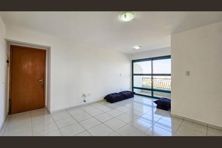 Sala de apartamento para alugar com 3 quartos, 71m² em Interlagos, São Paulo