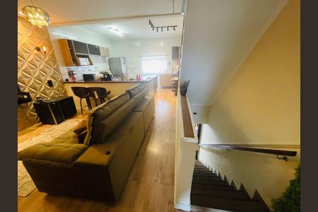 Sala 1 de casa para alugar com 2 quartos, 80m² em Vale dos Machados, Guarulhos