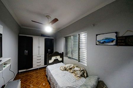 Casa para alugar com 4 quartos, 250m² em Jardim Porteira Grande, São Paulo