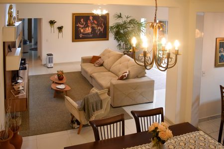 Casa à venda com 4 quartos, 252m² em Vila Santa Isabel, São Paulo