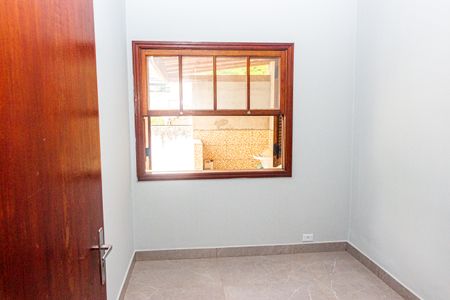 Quarto de casa para alugar com 1 quarto, 600m² em Alves de Lima, São Paulo
