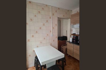 Casa à venda com 2 quartos, 125m² em Jardim Tupanci, Barueri