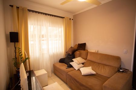 SALA de casa à venda com 2 quartos, 180m² em Jardim Carlu, São Paulo