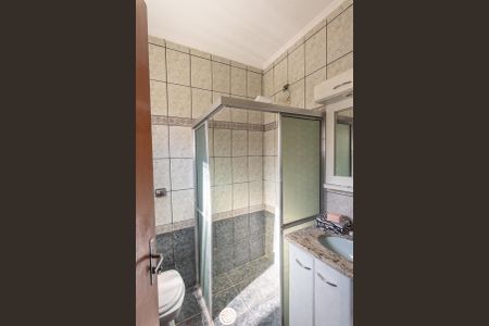 Banheiro da Suíte de casa para alugar com 3 quartos, 396m² em Cidade Satélite Íris, Campinas