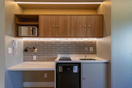 Cozinha de kitnet/studio para alugar com 1 quarto, 20m² em Lapa, São Paulo