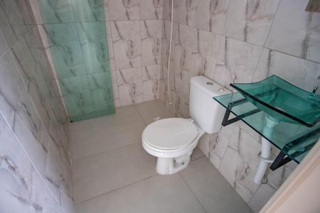 Banheiro de casa para alugar com 1 quarto, 42m² em Casa Grande, Diadema