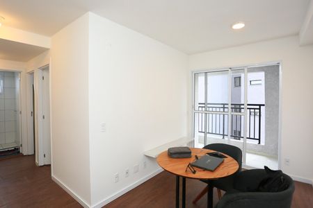 Sala de apartamento para alugar com 2 quartos, 39m² em Cidade Jardim, São Paulo