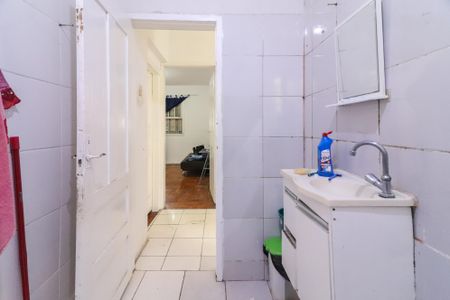 Banheiro de casa para alugar com 2 quartos, 250m² em Vila Albano, São Paulo