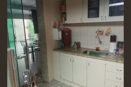 Casa à venda com 2 quartos, 210m² em Parque Sao Jose, Belo Horizonte