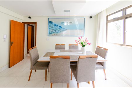 Sala de apartamento à venda com 3 quartos, 101m² em Buritis, Belo Horizonte