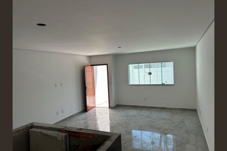 Casa à venda com 3 quartos, 85m² em Vila Vitória, Santo André