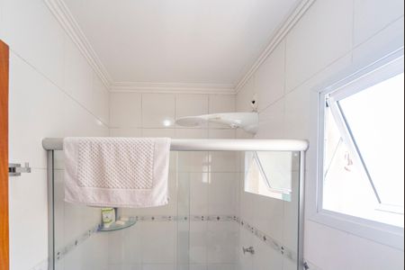 Banheiro de apartamento para alugar com 1 quarto, 45m² em Vila Eldizia, Santo André