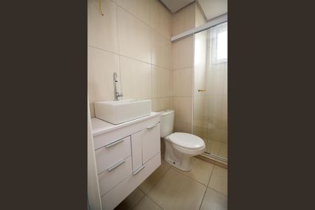 Banheiro de apartamento para alugar com 1 quarto, 55m² em Cavalhada, Porto Alegre