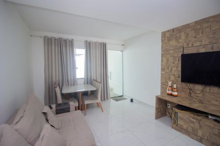 Sala de casa para alugar com 3 quartos, 140m² em Pedra Azul, Contagem