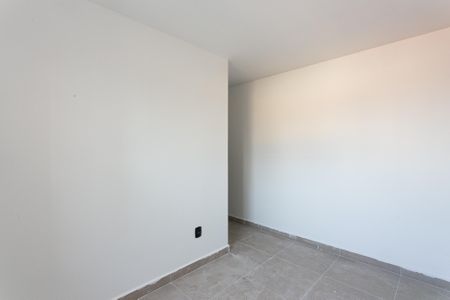 Sala de apartamento para alugar com 2 quartos, 45m² em Vila Antonina, São Paulo