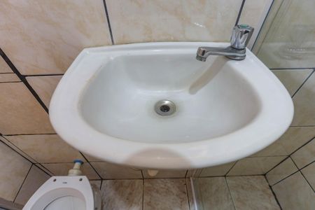 Banheiro Social de casa para alugar com 1 quarto, 26m² em Suiço, São Bernardo do Campo