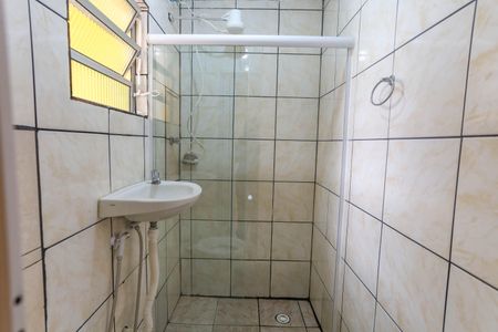 Banheiro Social de casa para alugar com 1 quarto, 26m² em Suiço, São Bernardo do Campo