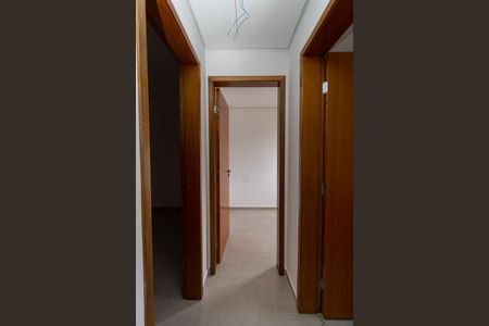 Corredor - Quartos de apartamento à venda com 2 quartos, 34m² em Vila Isolina Mazzei, São Paulo